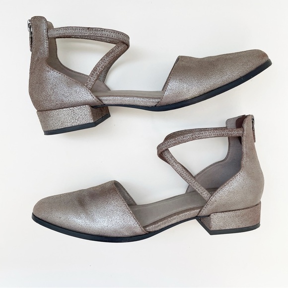 Eileen Fisher Lyton Suede Ankle Strap Flat size 7 Womens metallic wedding office - Picture 8 of 13